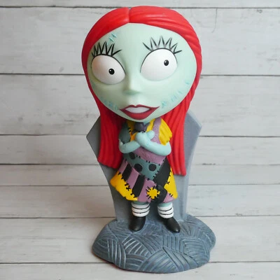 Banco de moedas The Nightmare Before Christmas Sally Disney Tim Burton's - Imagem 1 de 4