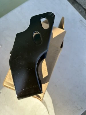 Soporte de parachoques delantero Chevrolet Silverado GMC Sierra 2011-2014 nuevo OEM 20966182 Foto 1 de 4