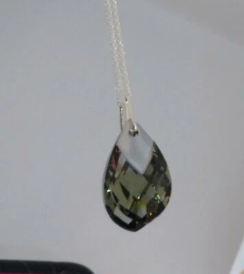 Collar colgante de pera con tapa metálica gris cristal Swarovski plata de ley m/w Foto 1 de 2