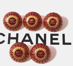 Botones de repuesto Chanel, rojo/oro, usados, juego 5 piezas x 18 mm - Imagen 1 de 4