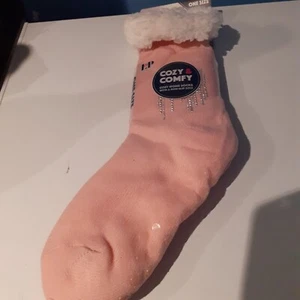 Ladies Warm Fluffy Socks - Picture 1 of 4