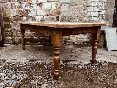 Vintage Farmhouse Dining Table Pine Scrubbed Top Painted Legs With Drawer - Image 1 of 4