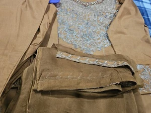 Indian Pakistani Tradition Designer Shalwar Kameez Embroidery - Picture 1 of 7