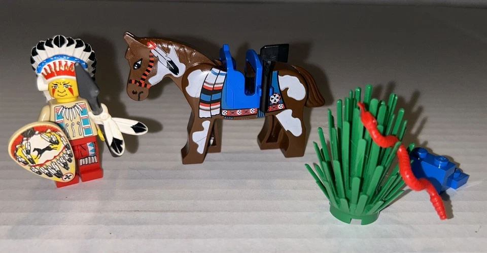 Lego 6709 Tribal Chief Western Indians Vintage 1997 Paint Horse Accessories - Image 1 of 4