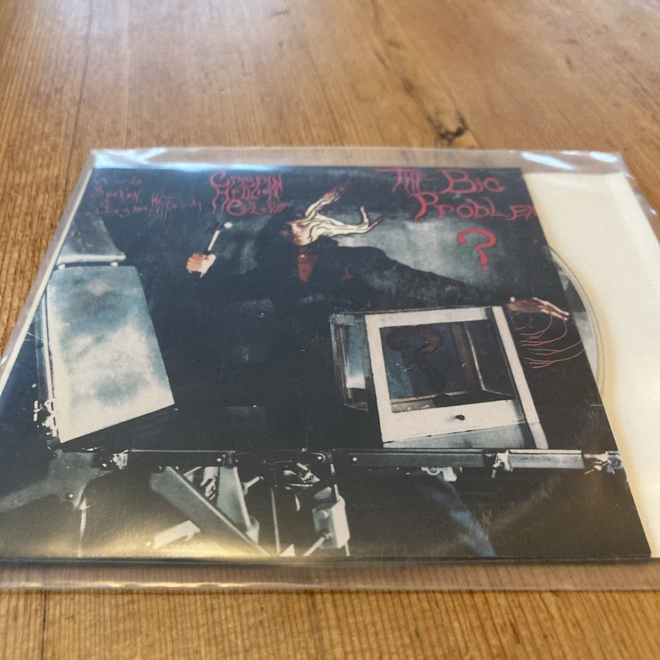 Crispin Hellion Glover – The Big Problem ≠ The Solution The Solution = Let CD203 Foto 1 de 4