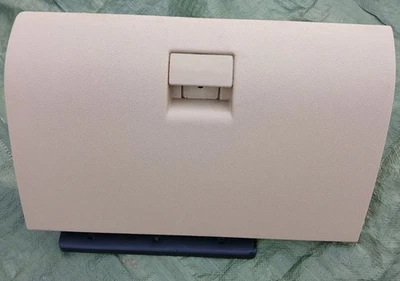 ✅️OeM HUMMER H3 Glove Box Storage Container With Latch 2006 2007 2008 2009 2010 - Image 1 of 4