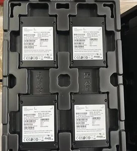 960GB SAMSUNG PM1733 SSD U.3 NVMe MZ-XLR9600 MZXLR960HBHQ-000H3 DSFW MPK7525Q - Picture 1 of 3