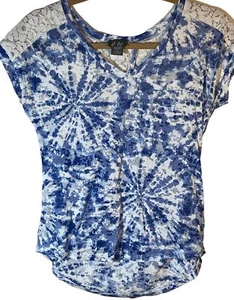 Dots cap short sleeve shirt blue white tie dye design white lace v-neck READ - Picture 1 of 11