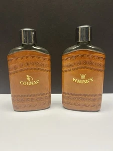 Par De Colección De Frascos De Cuero Tooled 8oz Licor Whisky Coñac Bolsillos De Cadera - Imagen 1 de 15