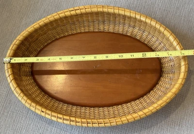 Винтажная овальная корзина Nantucket с подписью художника деревянное основание 15,5 дюйма x 10,75 дюйма - Изображение 1 из 4