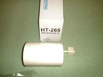 (1) Cal Lighting HT-265-WH  Modern 1 Light Square Back Track Head for HT Foto 1 de 2