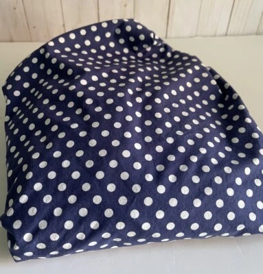 Sábana ajustable Pottery Barn Kids azul marino blanco lunares cuna niño algodón original Foto 1 de 4