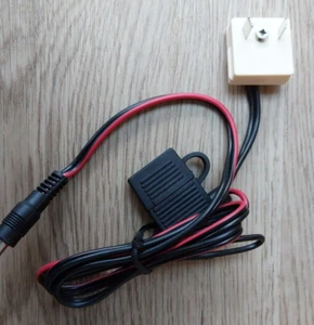 12V SENATE TV LEAD 5.5mm PLUG CIGAR CARAVAN MOTORHOME RV CAMPER VAN TV ADAPTOR - Picture 1 of 3