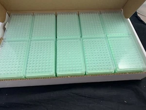 Laboratory Plastic 250uL Clear Pipette Tips 96 Rack Non-Sterile 960/Pack - Picture 1 of 4