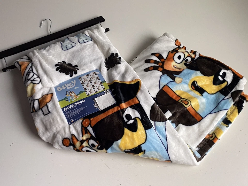 Bluey And Bingo HALLOWEEN Manta de Peluche 50 x 70” Disfraces de Momia Pirata NUEVO Foto 1 de 4