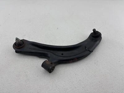 Brazo de control inferior delantero izquierdo Nissan Sentra 2013-2019 OEM Foto 1 de 4
