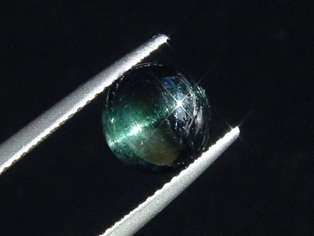 Indigolith Blauer Turmalin Katzenauge 3,07 Ct. Rund Cabochon (2940t) - Bild 1 von 1