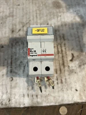 LEGRAND PORTAFUSIBLES 2 POLOS 10 X 38, 058 28 (SP112) Foto 1 de 4