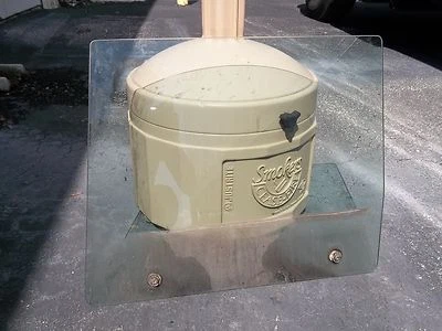 OEM 1979 1980 1981 1982 1983 1984 1985 Fiat 124 Spider 2000  Door Glass Tinted - Image 1 of 2