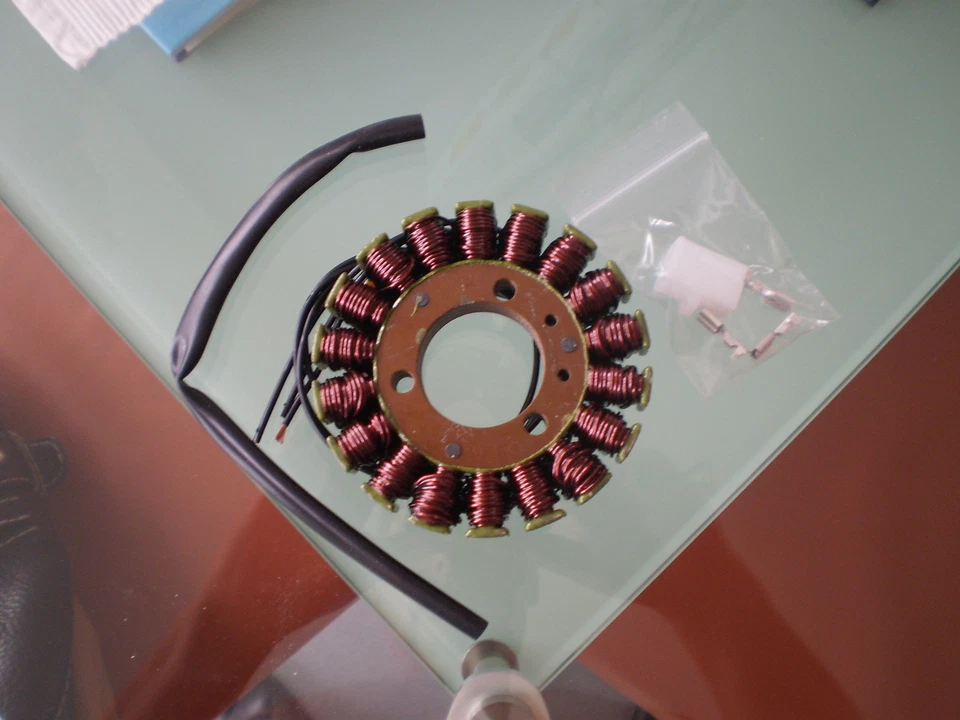 ALTERNADOR ZZR 600 ZZR600 GPX600 ESTATOR GPZ600 R ALTERNADOR NUEVO GPX GPZ 600  Foto 1 de 1