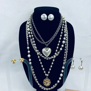 Lotto gioielli vintage 3 collane 3 paia orecchini Sarah Coventry, finta perla K354 - Foto 1 di 8