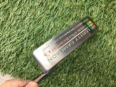 SCOTTY CAMERON Studio Style Newport 2,5 35 Zoll RH mit Abdeckung #09 - Bild 1 von 4