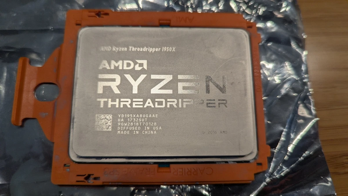 Computer AMD Ryzen Threadripper 1950X 16 Single Core Processors