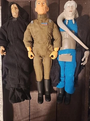 Figuras del lado oscuro de Star Wars de 1 pie de altura - 3 de los solteros más elegibles de la galaxia  Foto 1 de 4