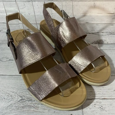Sandalias Naturalizer Emory para mujer 7,5 M cuero dorado hebilla metálica tiras Foto 1 de 4