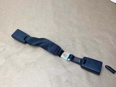 Juego de hebillas de cinturón de seguridad central pasajero trasero derecho Lexus IS350 2016 par 14-19;:Y Foto 1 de 4