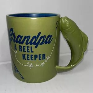 Opa A Reel Keeper Angeln Becher Life is Good Hallmark Fischform Griff 16 Oz - Bild 1 von 7