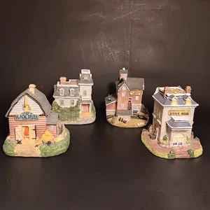 Liberty Falls Miniture 1990 Daily News, Black Smith Loading Station Village - Imagen 1 de 9