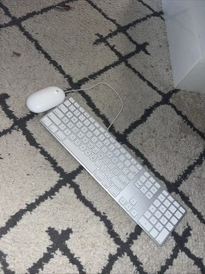 Apple Wired Keyboard and Mouse Set - Image 1 of 4