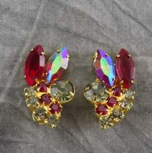 Juliana Rhinestone Earrings Vintage AB Clear Red Faceted Crystal Clip On 70h - Picture 1 of 10