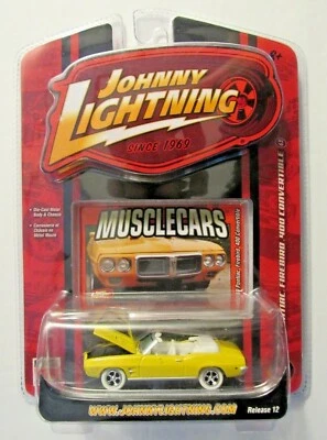 JOHNNY LIGHTNING  MUSCLE CARS - (1969) '69 PONTIAC FIREBIRD 400  White Lightning - Image 1 of 4