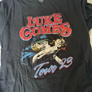 Vintage style Luke Combs Tour 23 short sleeve black color shirt KV30794 - Picture 1 of 2