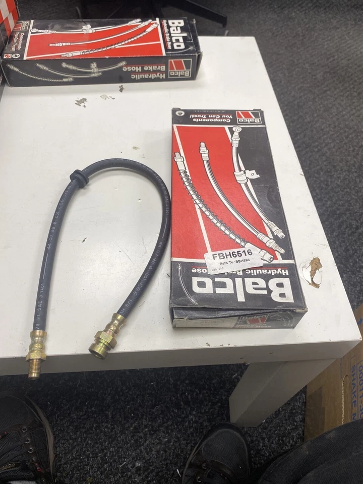 MANGUERA FLEXY PARA FRENO DELANTERO DELANTERO PARA SAAB 9000 1985 Foto 1 de 1