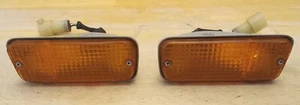 1980-1983 TOYOTA COROLLA PARKING / TURN SIGNAL LIGHTS (PAIR) - Picture 1 of 19