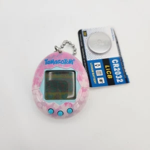 Pink with flowers Bandai Tamagotchi Digital Pet New Battery 2021 EUC - Picture 1 of 11