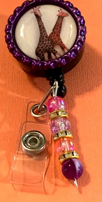 Porta Insignia Identificación Clip Caimán Retráctil Animal Jirafa Foto 1 de 4