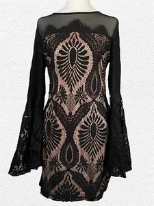 Fashion NOVA nude and lace Dress Long bell Sleeve Size xl NWT - Picture 1 of 4