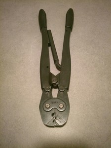 Crimpzange AMP 49935 Type W 22-10 Zustand neuwertig Profizange