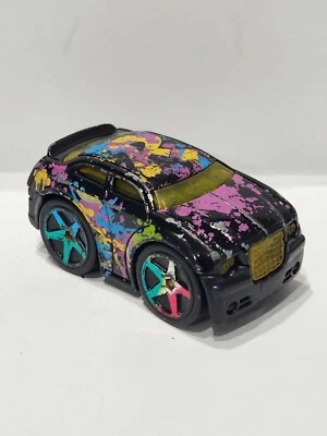 Chrysler 300C 2005 Hot Wheels multicolor HW primeras ediciones: Blings, súper raro Foto 1 de 4