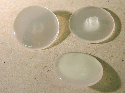 NEW 15 PC  1 INCH WHITE PEARL FINISH SHANK BUTTONS - Image 1 of 2