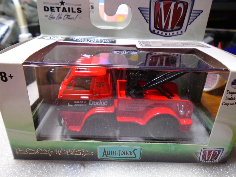 M2 Machines Auto-Trucks 1970 Ford L600 Tow Truck Red - Image 1 of 1