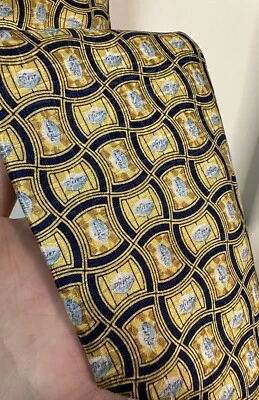 PFIZER Corbata VIAGRA Azul Píldoras Tabletas DORADO Geométrica Seda Corbata Novedad Foto 1 de 4