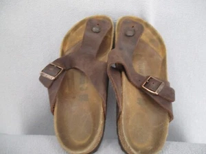 Birkenstock Sandals Womens 40 Brown Gizeh Leather Strap Casual Beach Buckle - Picture 1 of 16