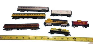 Vintage Bachmann Atlas Rowa N SCALE Passenger Train & Misc Cars Mixed Lot - Picture 1 of 17