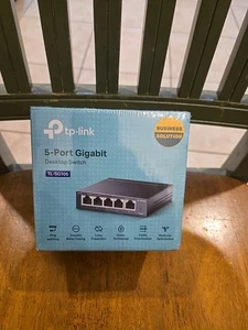TP-Link PoE+ Desktop Switch 5 Port 10/100 Mbps Model TL-Sg105 Networking New - Bild 1 von 7