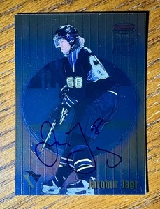 1998-99 BOWMAN'S BEST JAROMIR JAGR ON CARD CERTIFIED AUTOGRAPH #A2B RARE AUTO - Bild 1 von 1